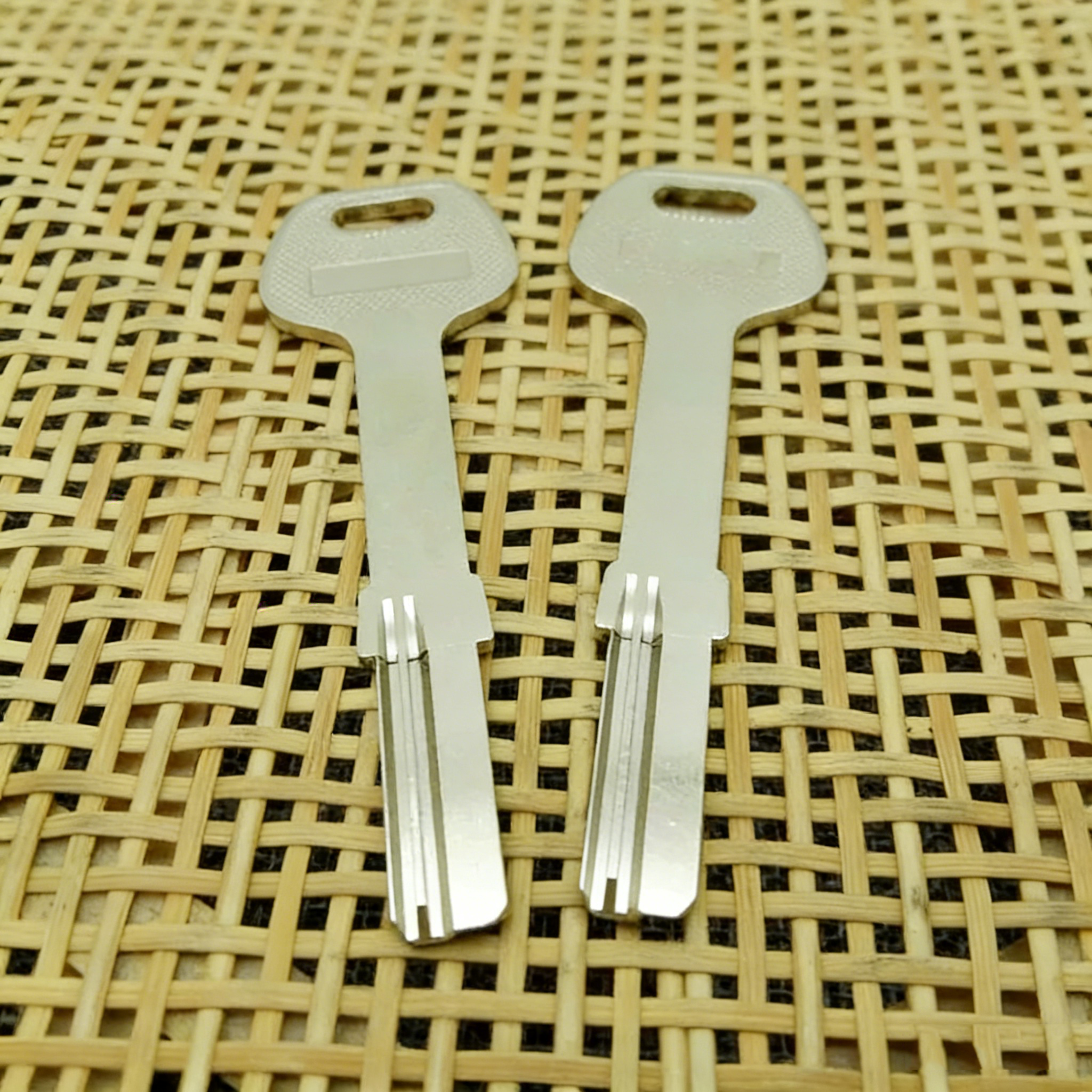 Home Security Locks - 10pcs High-Quality Electronic Door Lock Cylinder